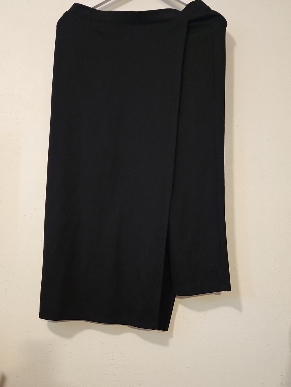 Betabrand Black Wrap-Front Midi Skirt With Capri Pant L
